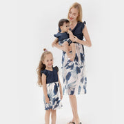 Vestido a juego familiar con estampado de flores y manga con volantes para vestido de madre e hija