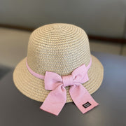 Elegante conjunto de bolso y sombrero de paja para bebé