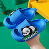 Lindas pantuflas de panda para niños